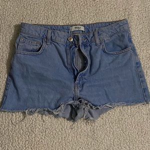forever 21 size 26 jean shorts distressed mid rise
